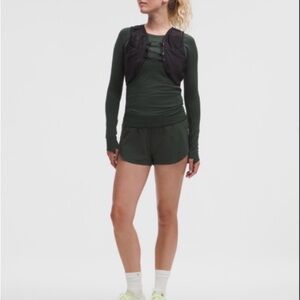 Fast and Free High-Rise Classic-Fit Split Short 3"